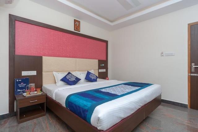 Hotel Famous Residency à Tiruchirappalli Extérieur photo